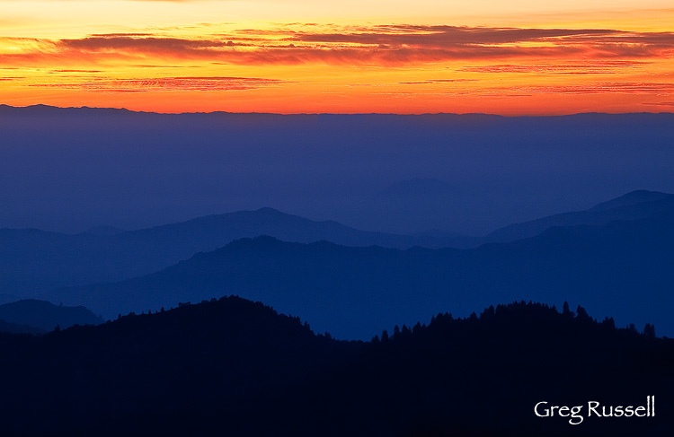 sunset scene from moro rock in Sequoia national park california