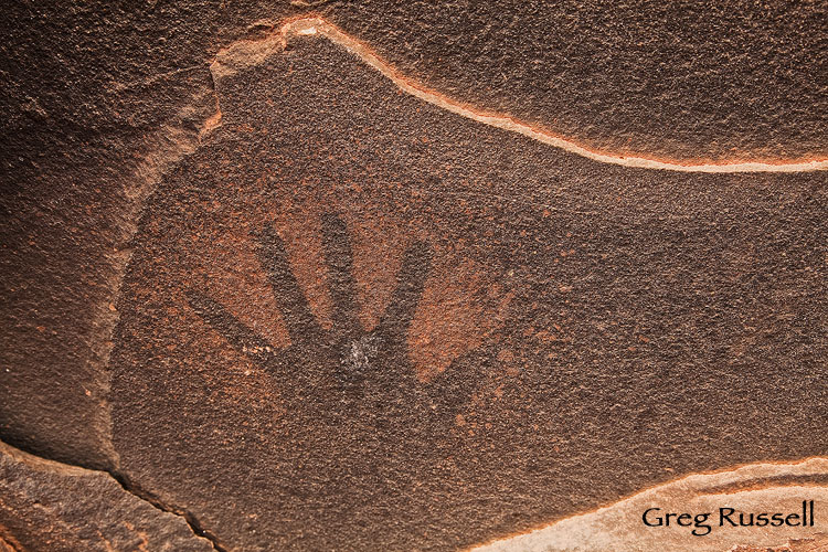 'negative' handprint on Cedar Mesa, Utah