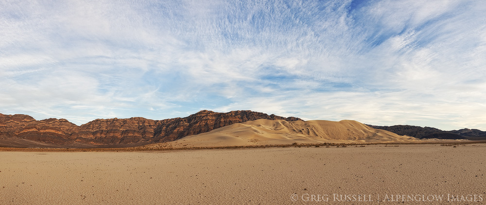 panoramic image of eureka dunes in death valley national park